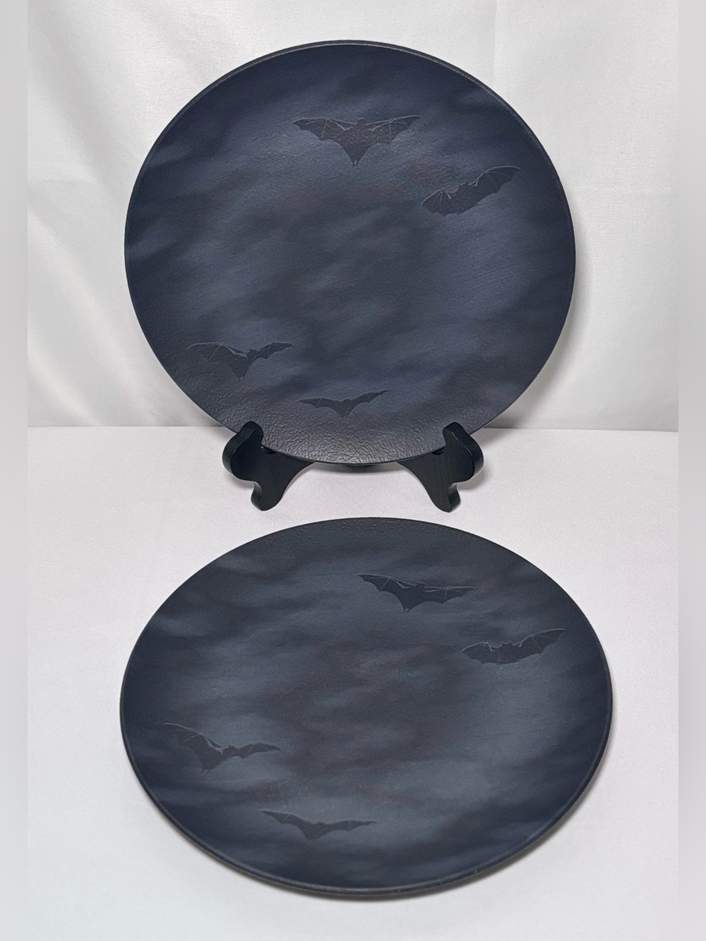 Mesa Brasil Matte Black Bats Stoneware Dinner Plates 🦇